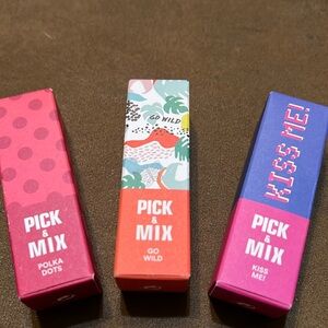 3/$15 NWOT Lipstick Holders